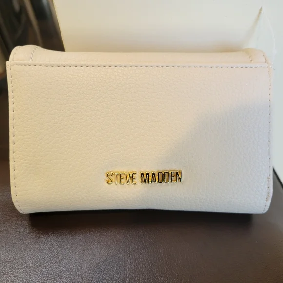 Steve Madden Cream Women's Wallet - Picture 3 of 7